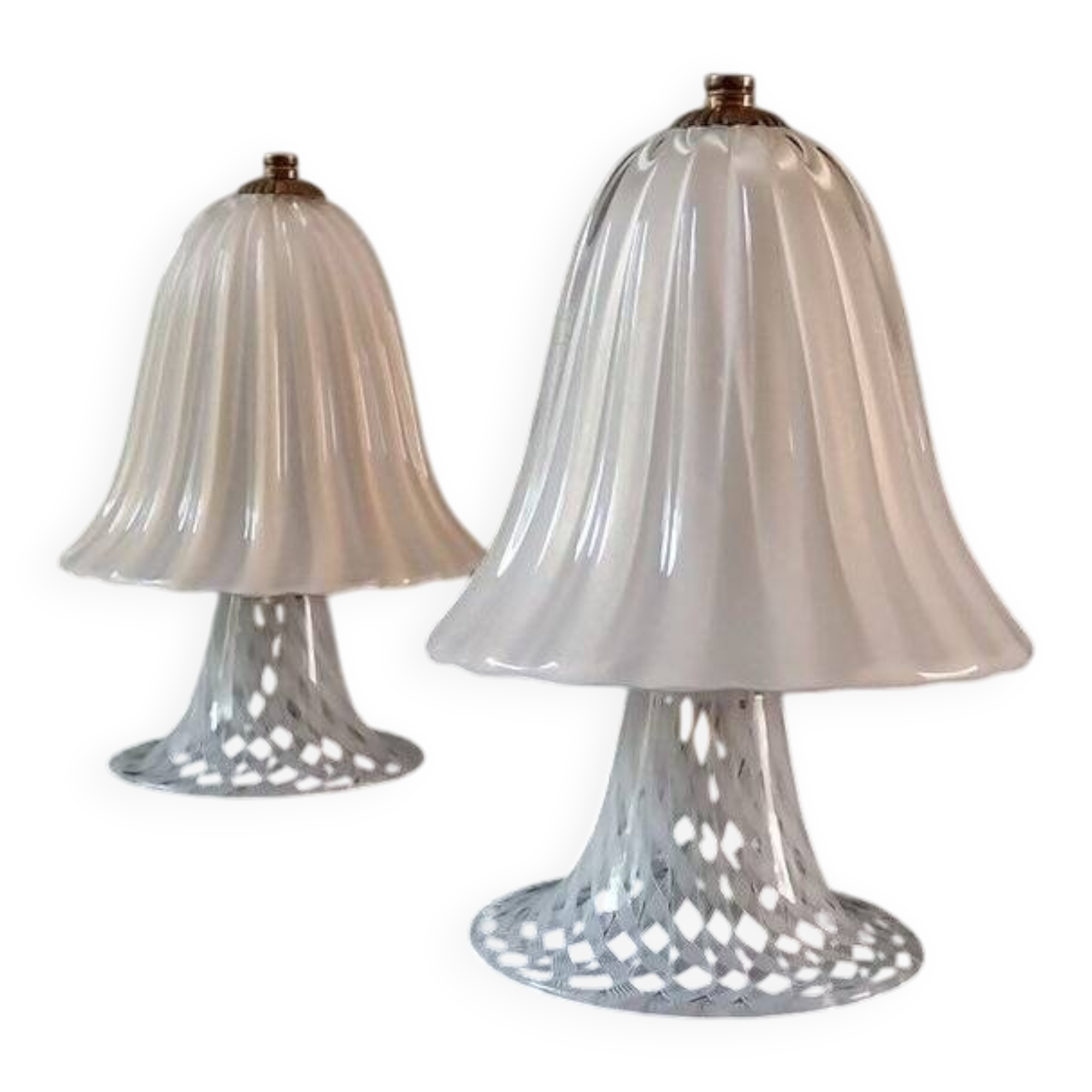 Set of 2 filigree Murano glass lamps