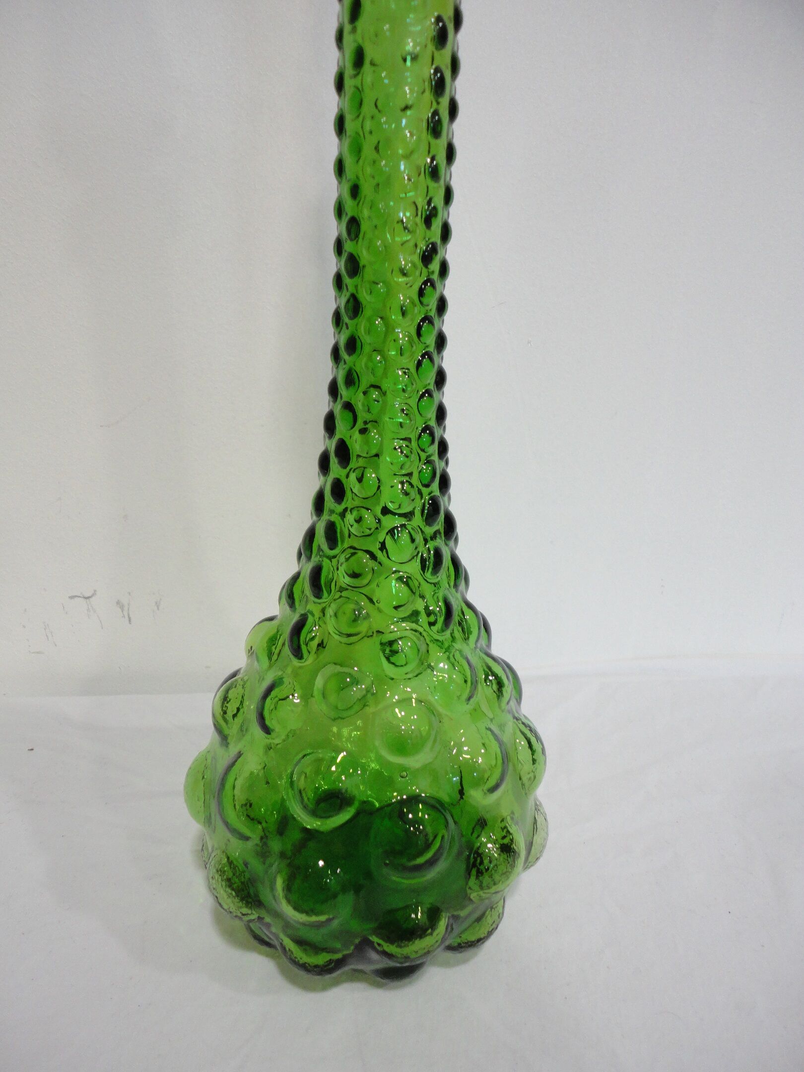 Green glass "bubbles" carafe