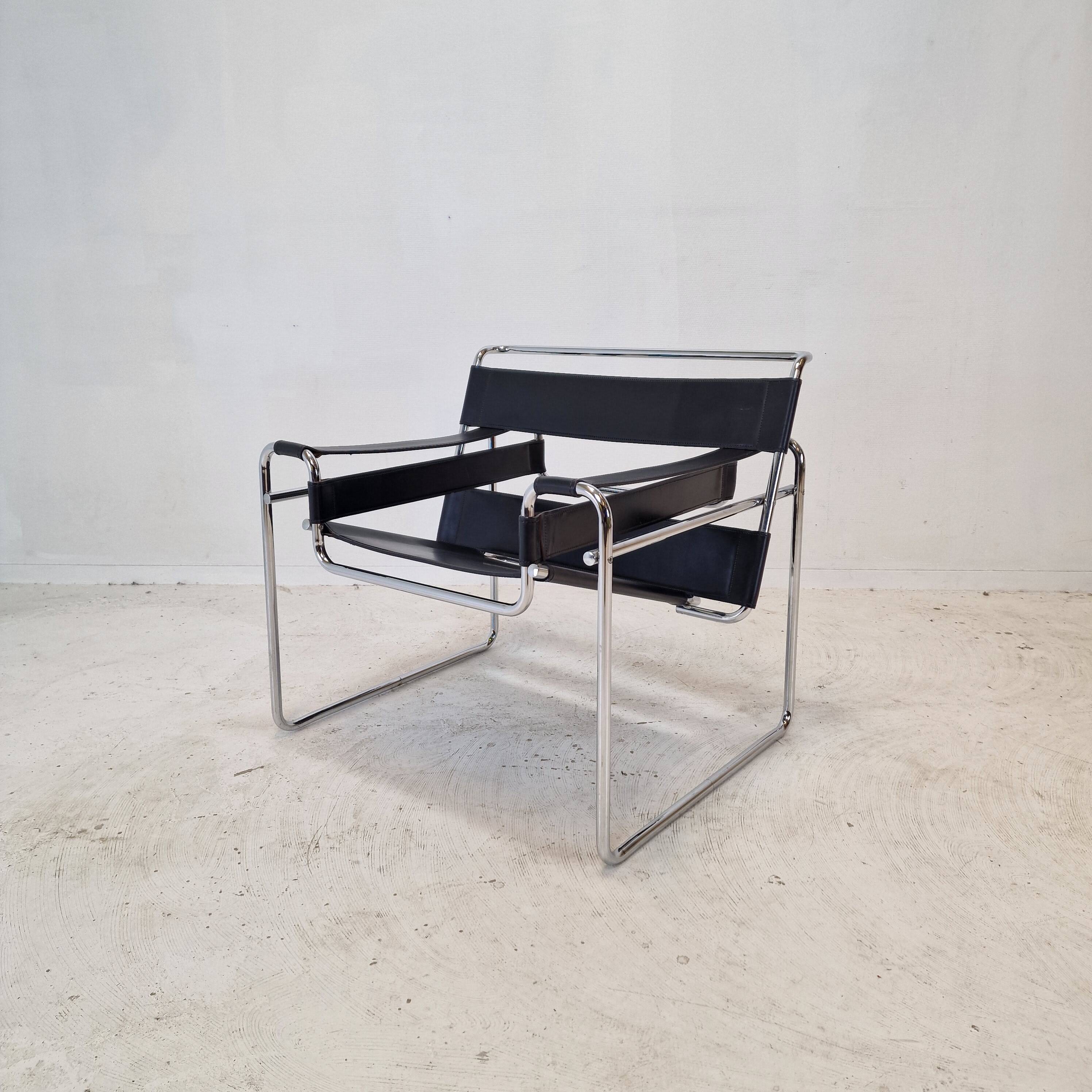Set of 2 Wassily Chairs by Marcel Breuer