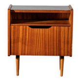 Table de chevet une porte abattante
