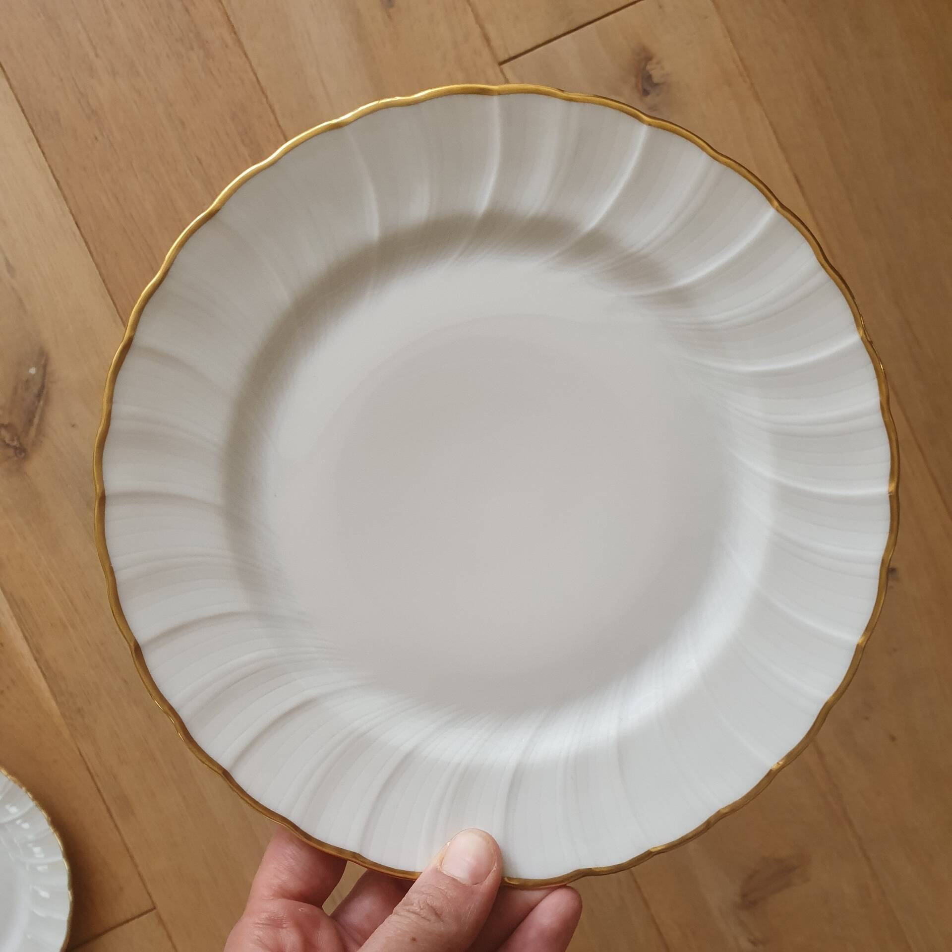 12 assiettes à dessert en porcelaine de Limoges Bernardaud Verlaine