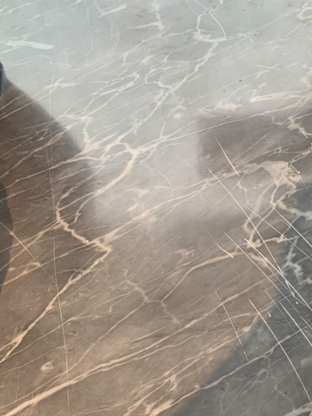 Louis XV period chest of drawers in violet wood.bronze trim