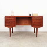 Teak desk, Danish design, 1970s, manufactured by AP Møbler Svenstrup