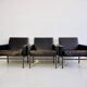 Ensemble de trois fauteuils minimalistes en cuir par COR