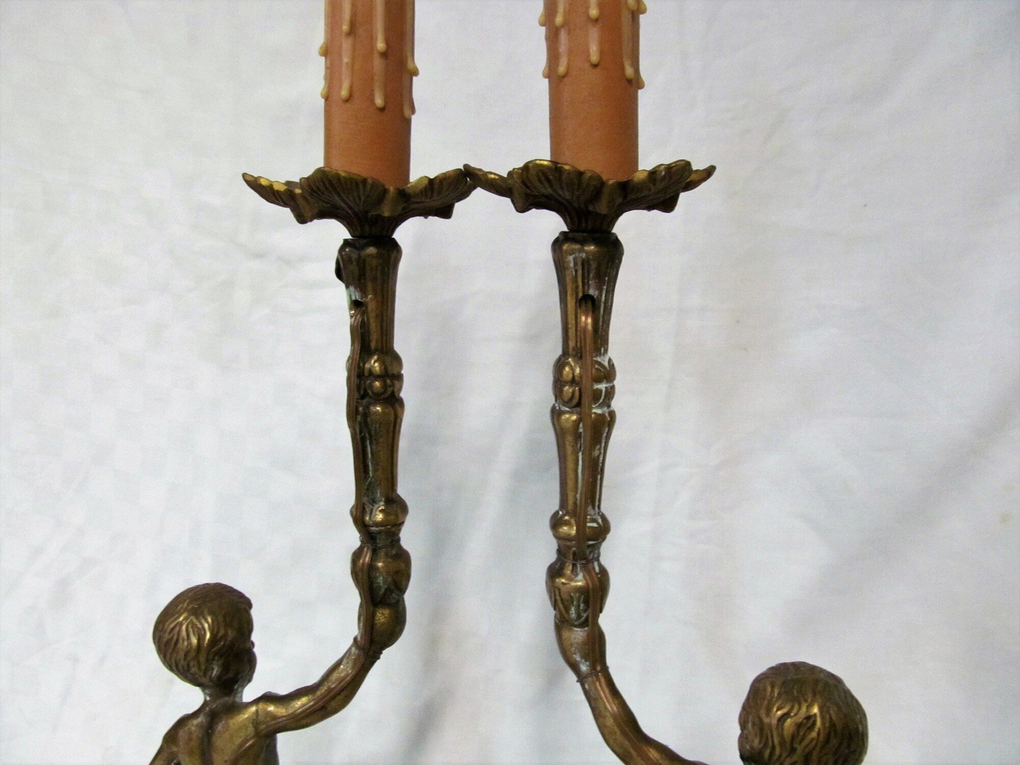 Paire de lampes en bronze