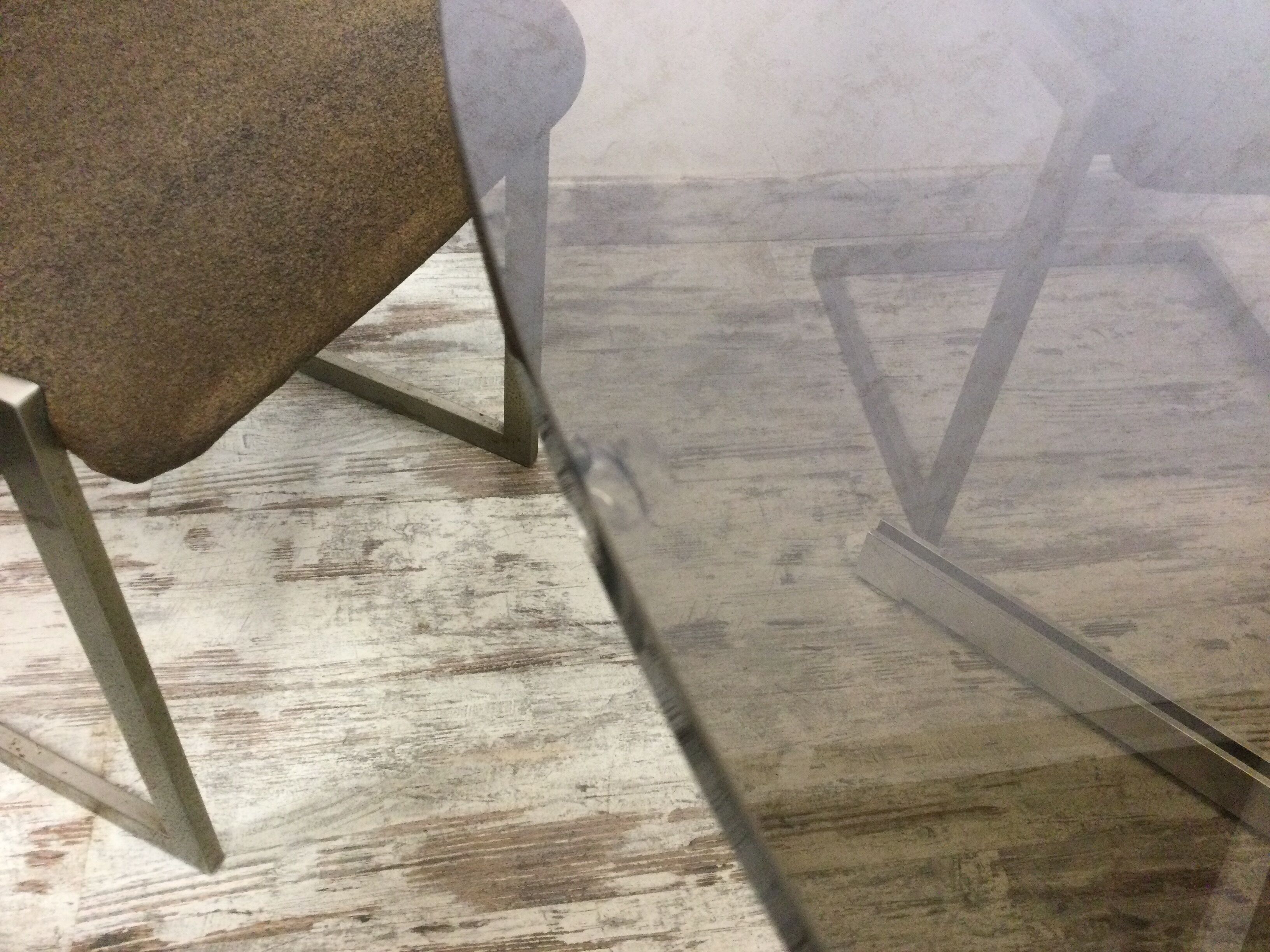 Design table year 70