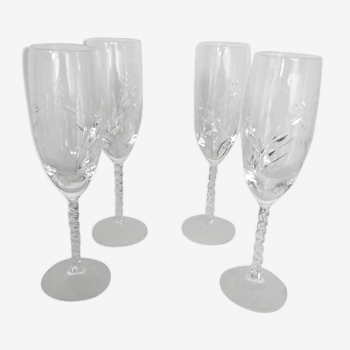 Four crystal champagne flutes engraved wheat cob patterns