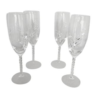 Four crystal champagne flutes engraved wheat cob patterns