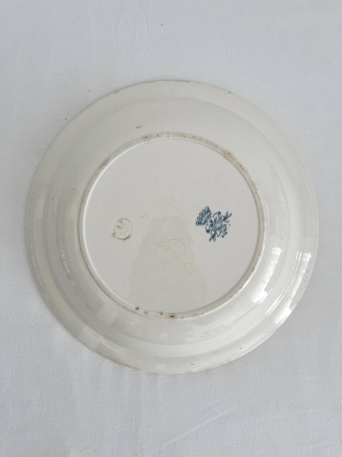 Round hollow salad bowl in ironstone “Diderot” Longwy