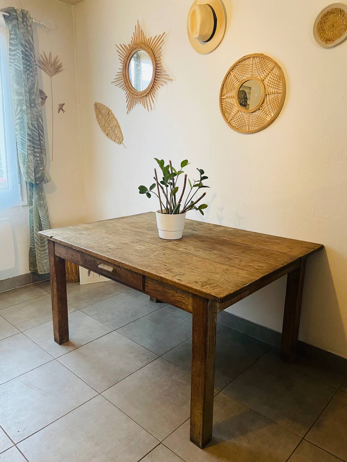 Très belle table de ferme vintage en bois massif