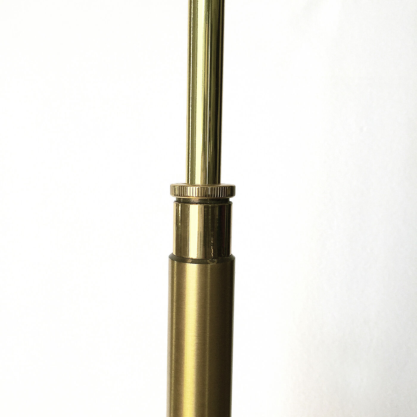 E-reader floor lamp in brass and gold metal 1970