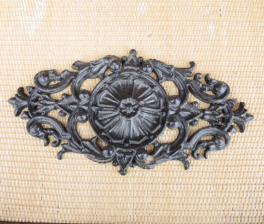Ancienne palmette en fonte pour portail