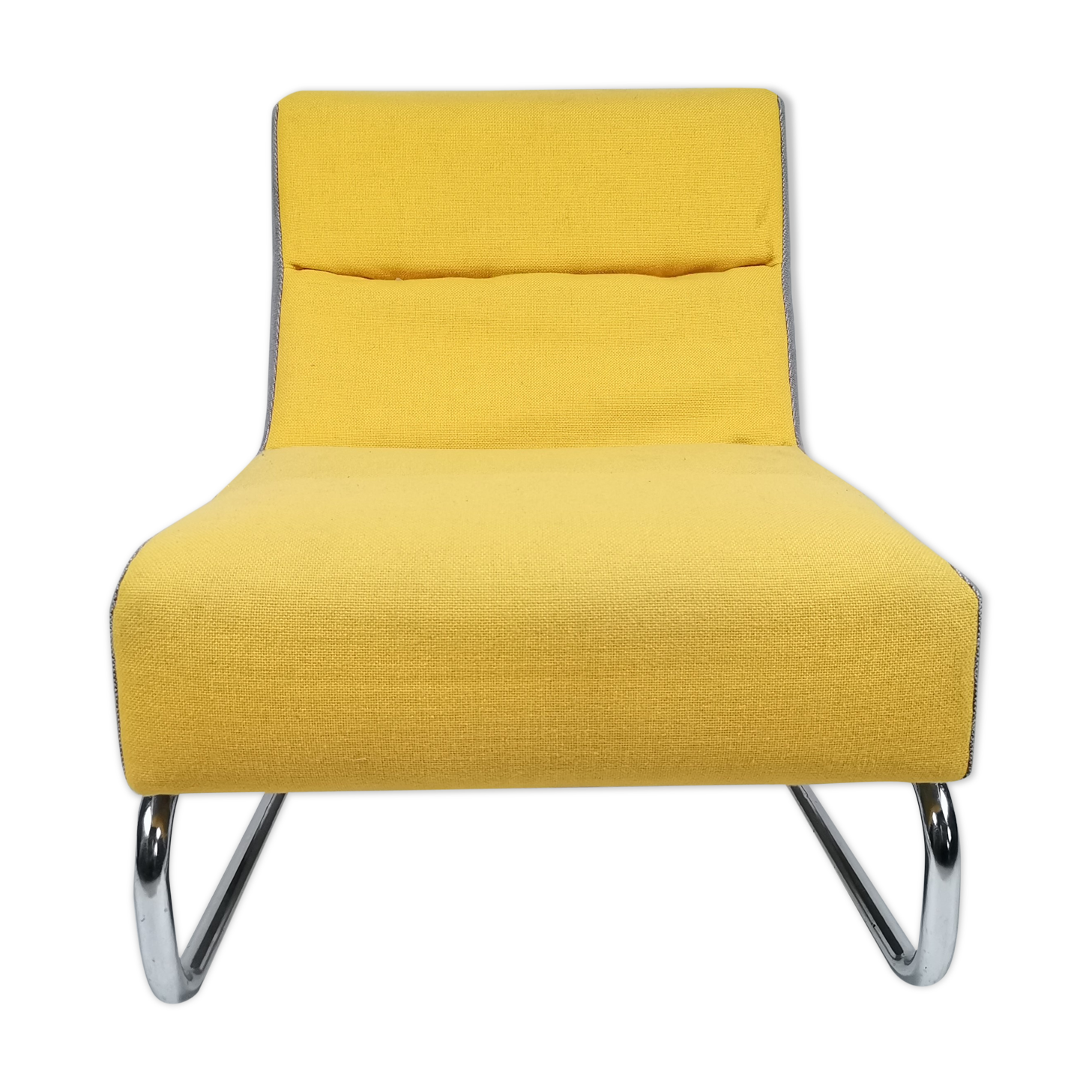 Chauffeuse L en tissu gris et jaune sur piétement chromé vers 1980