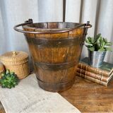 Old bucket in wood & metal 19th century