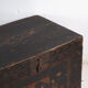 Coffre ancien peint en bois de pin – Chine, vers 1900