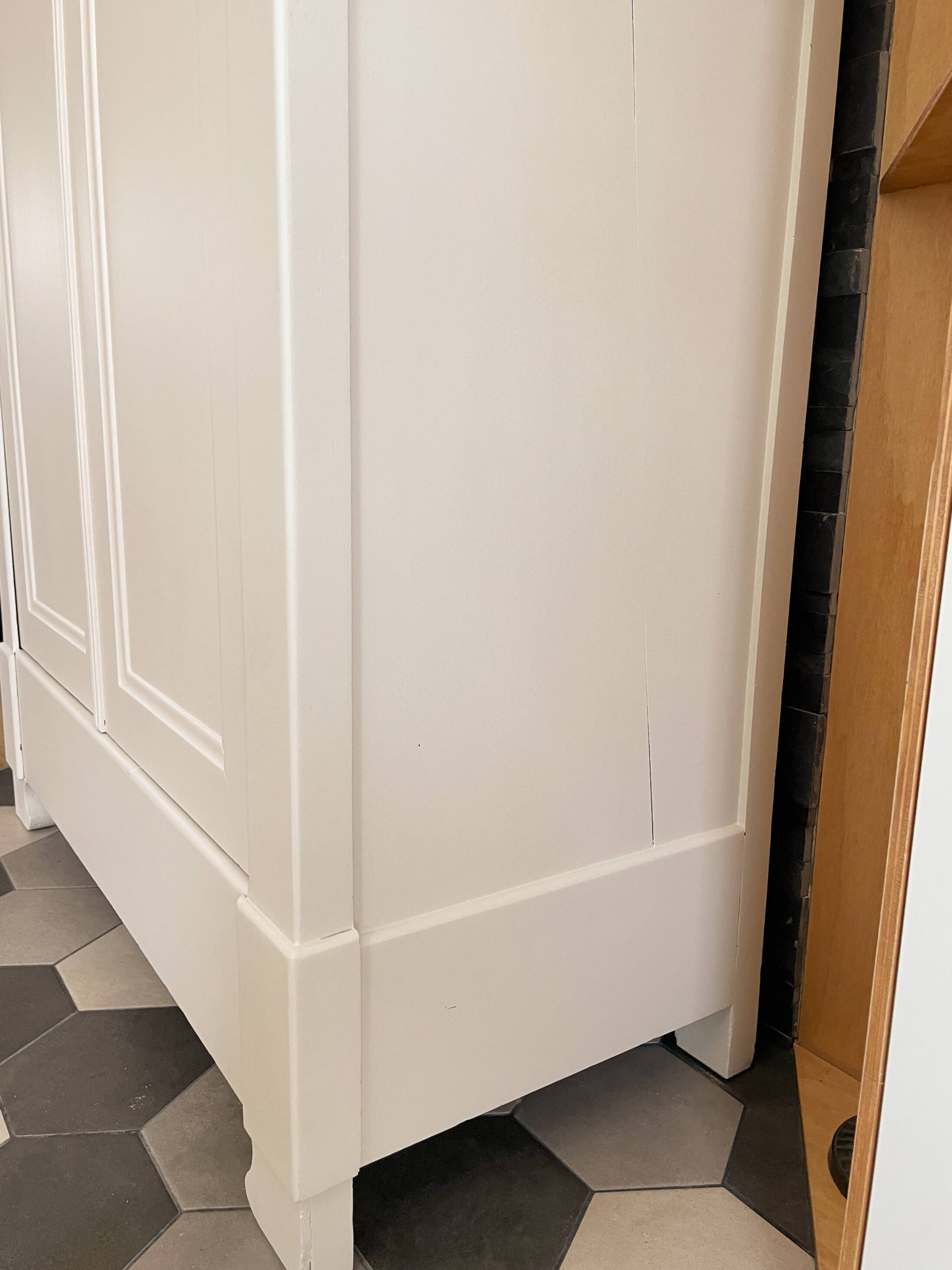 Walnut wardrobe, early 20th century