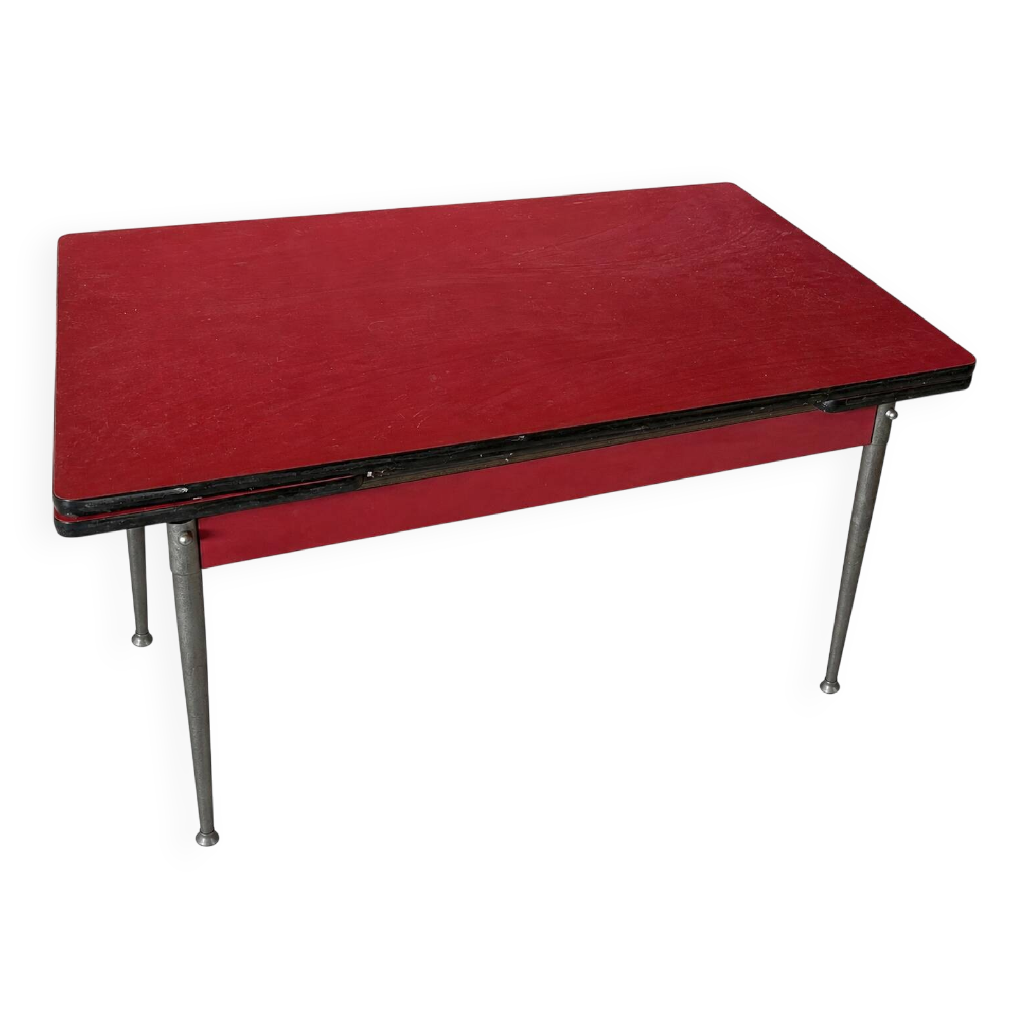 Vintage kitchen table in red formica and its 4 chairs.