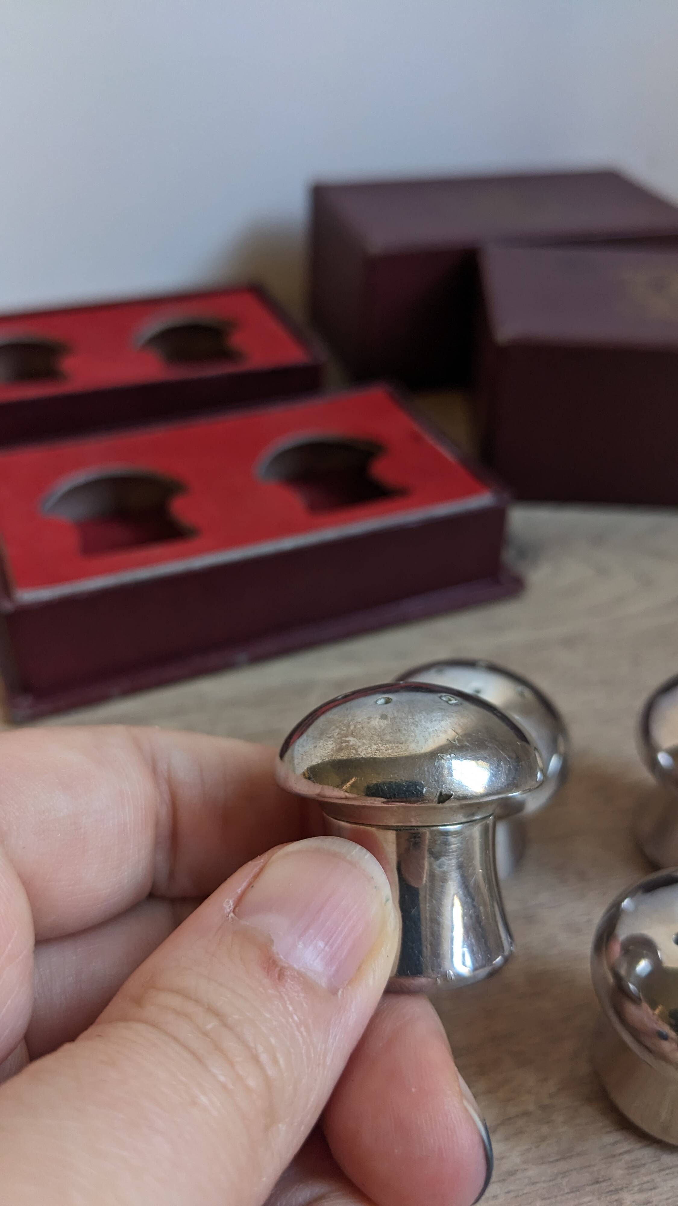 Silver salt and pepper shakers - Saint Médard