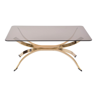 Table basse moderne du milieu du siècle de couleur dorée avec plateau en verre fumé
