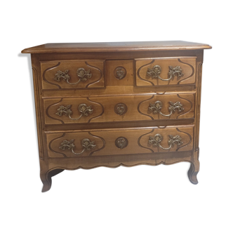 Antique chest of drawers