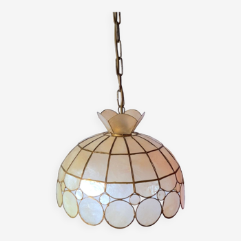 Mother-of-pearl and brass suspension