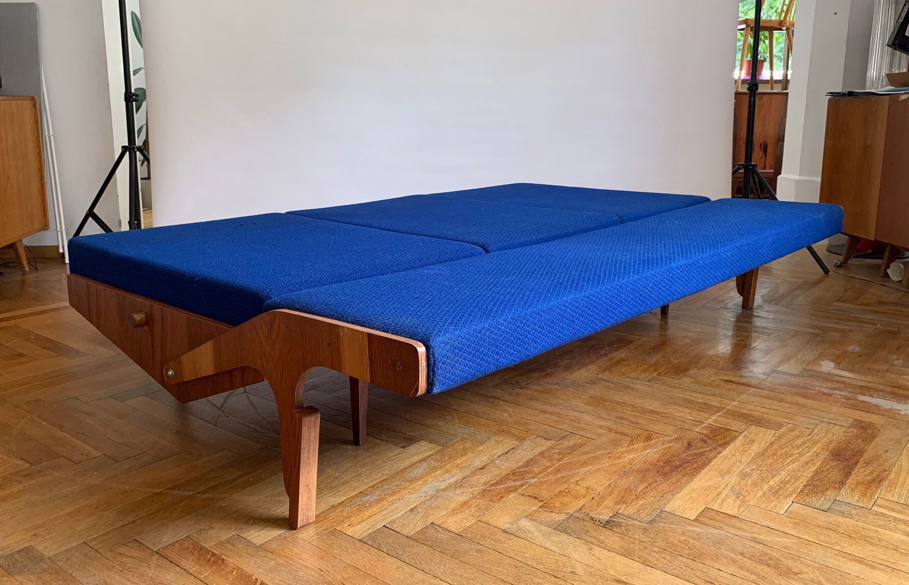 Foldning Sofa in Electric Blue Colour, 1960s, Czechoslovakia