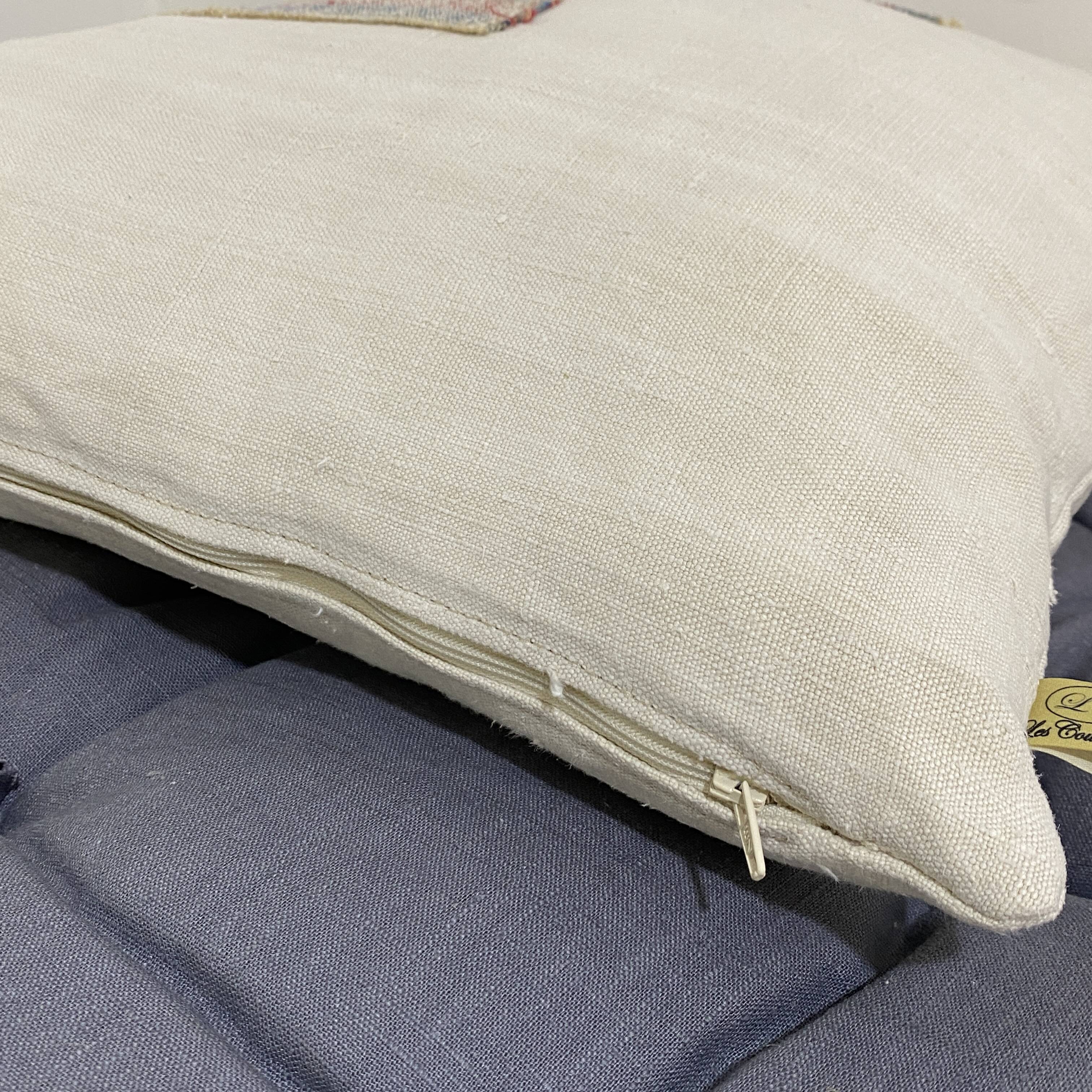 Square cushion in vintage fabric, Kilim style.