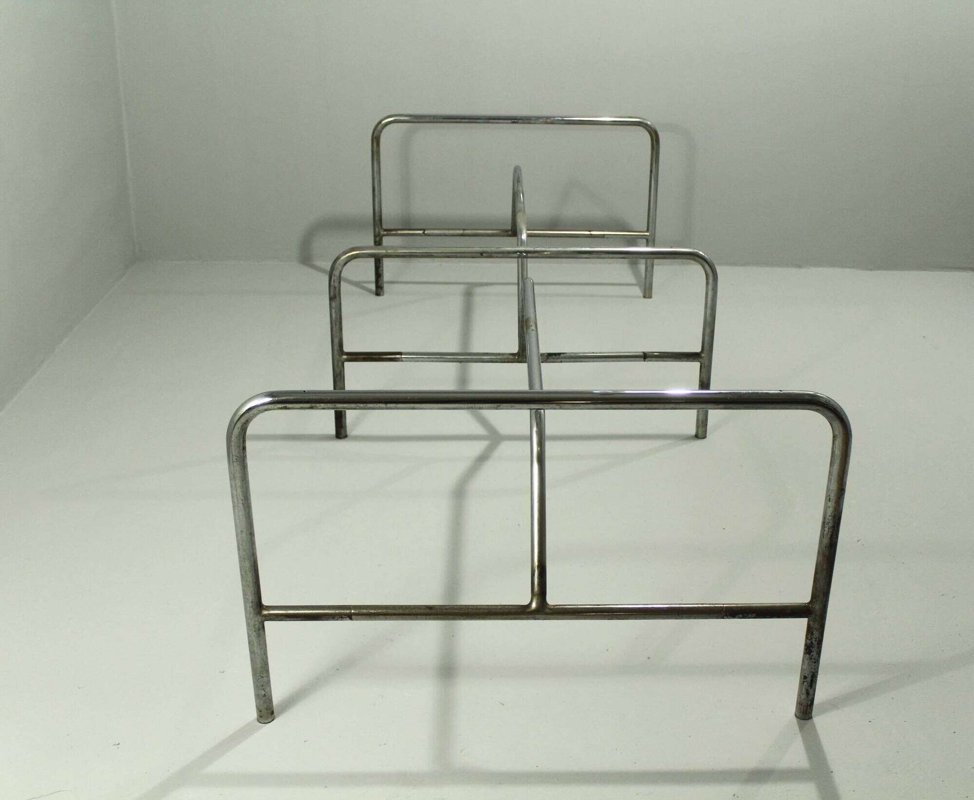 Vintage Bauhaus Desk in Oak, 1930s, II