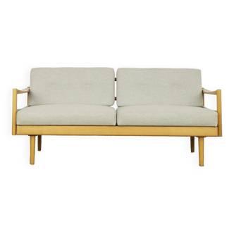 Extendable sofa