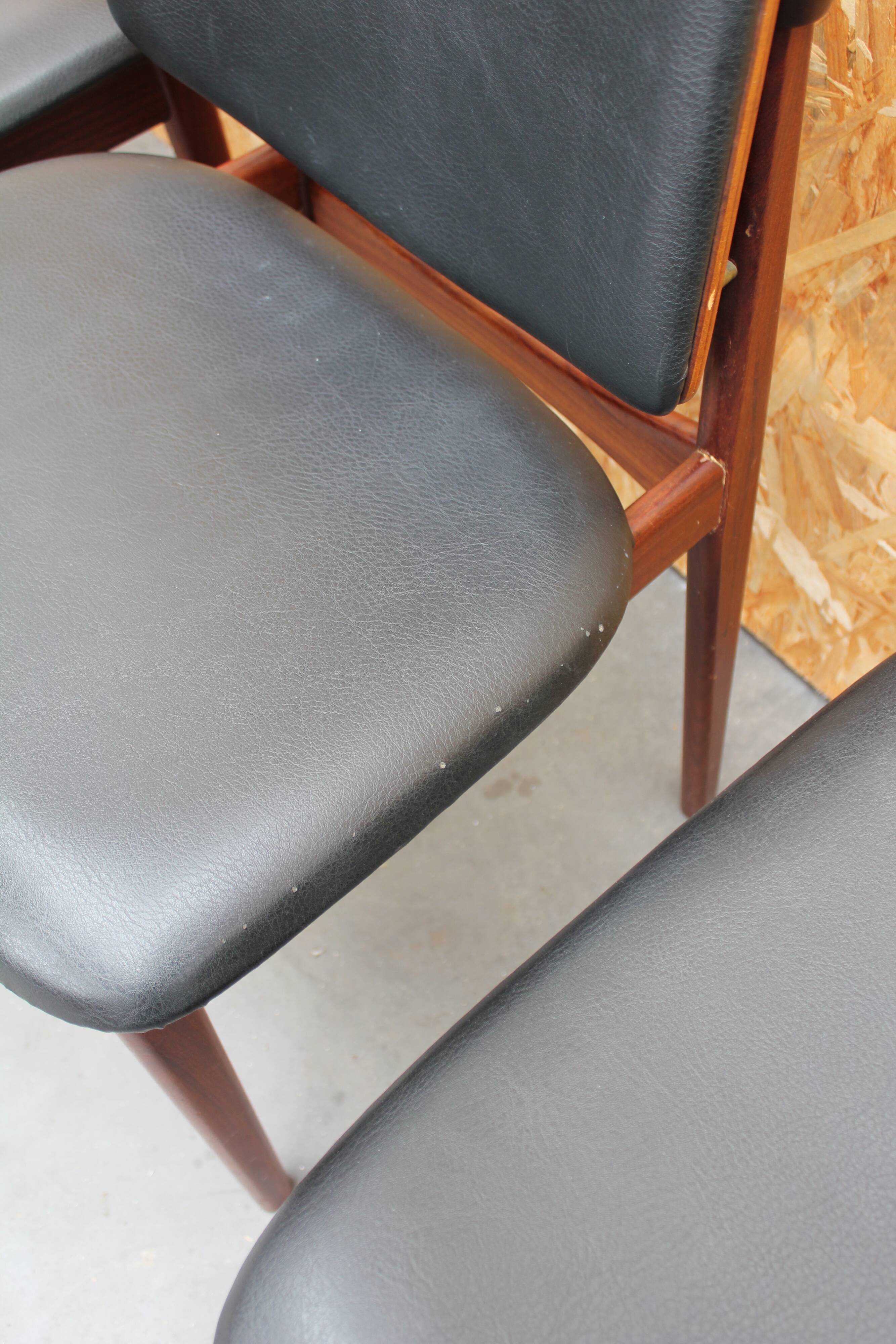 4 vintage Danish Arne Hovmand Olsen chairs