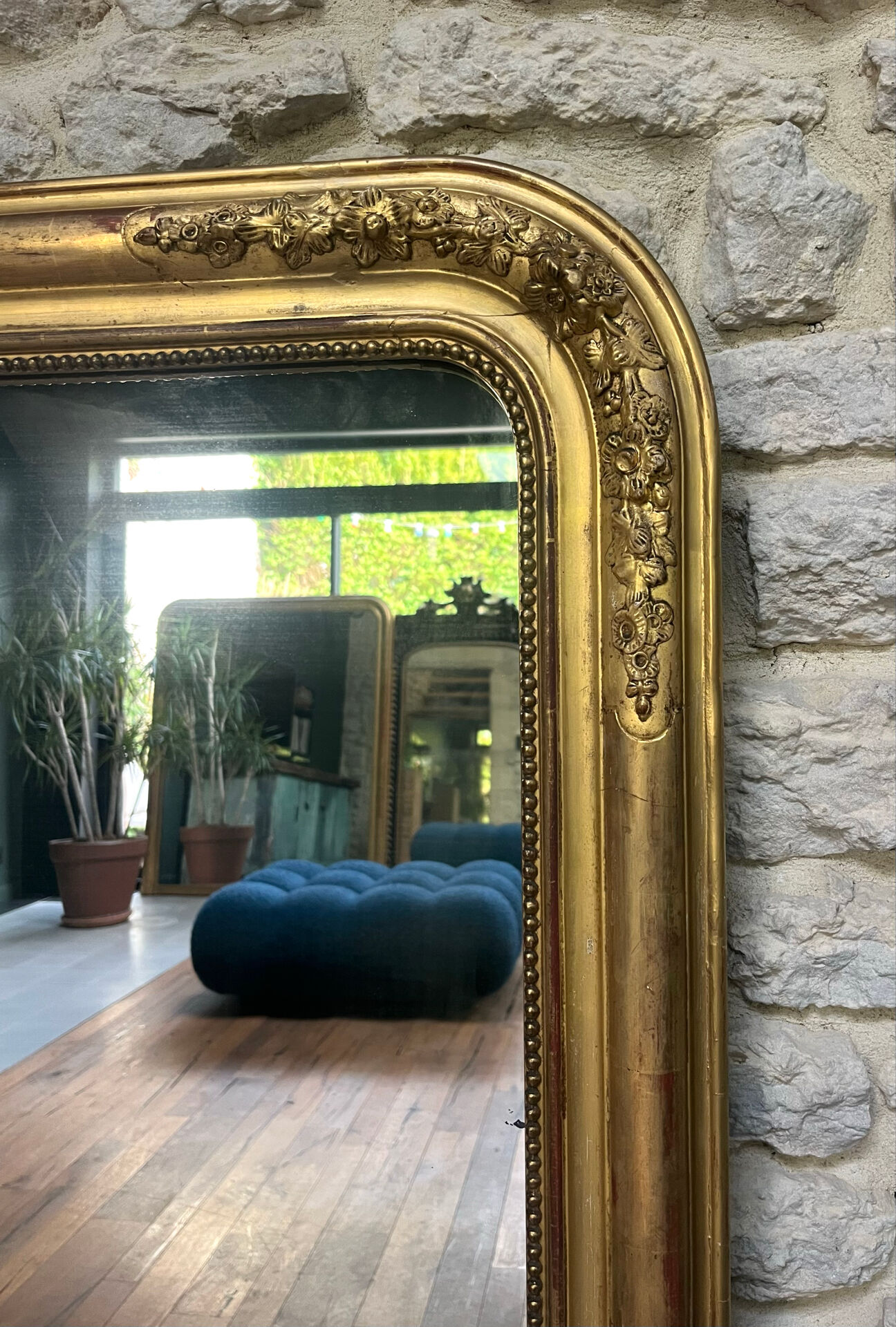 Miroir de cheminée Louis-Philippe perlé 126/90cm feuille d’or, glace