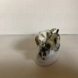 Chiens en porcelaine