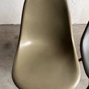 Set of 10 fibreglass & walnut DSW chairs, Charles & Ray Eames, Herman Miller, 60s-70s