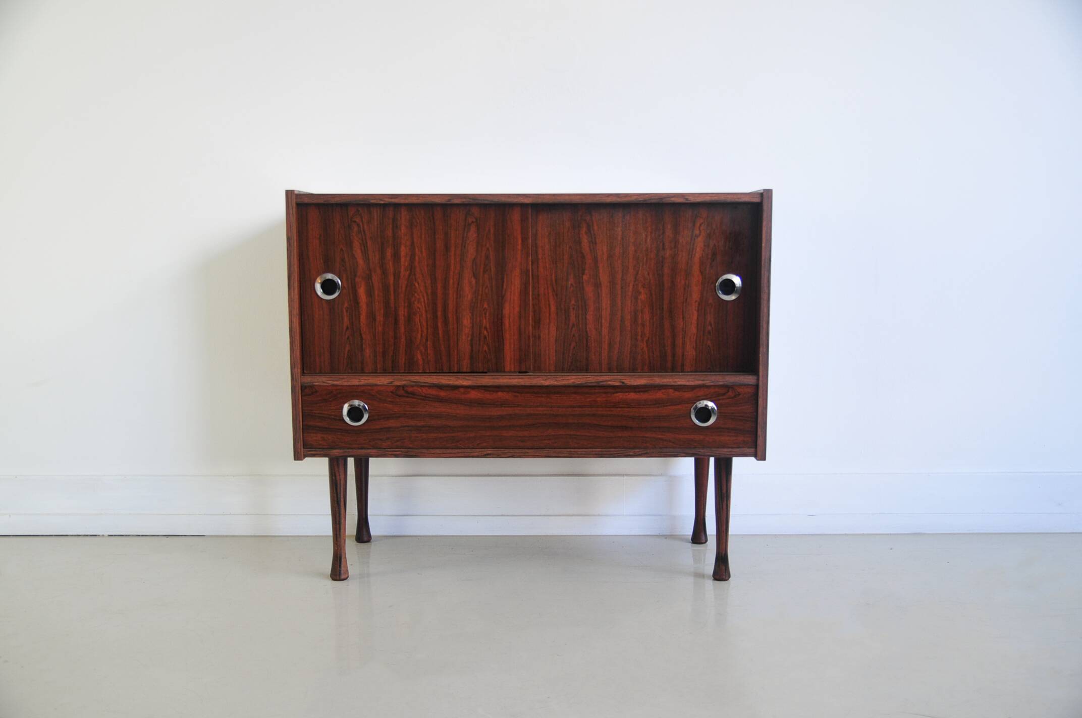 Buffet audio vintage en palissandre