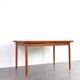 Table à manger extensible en teck danois des années 1960.