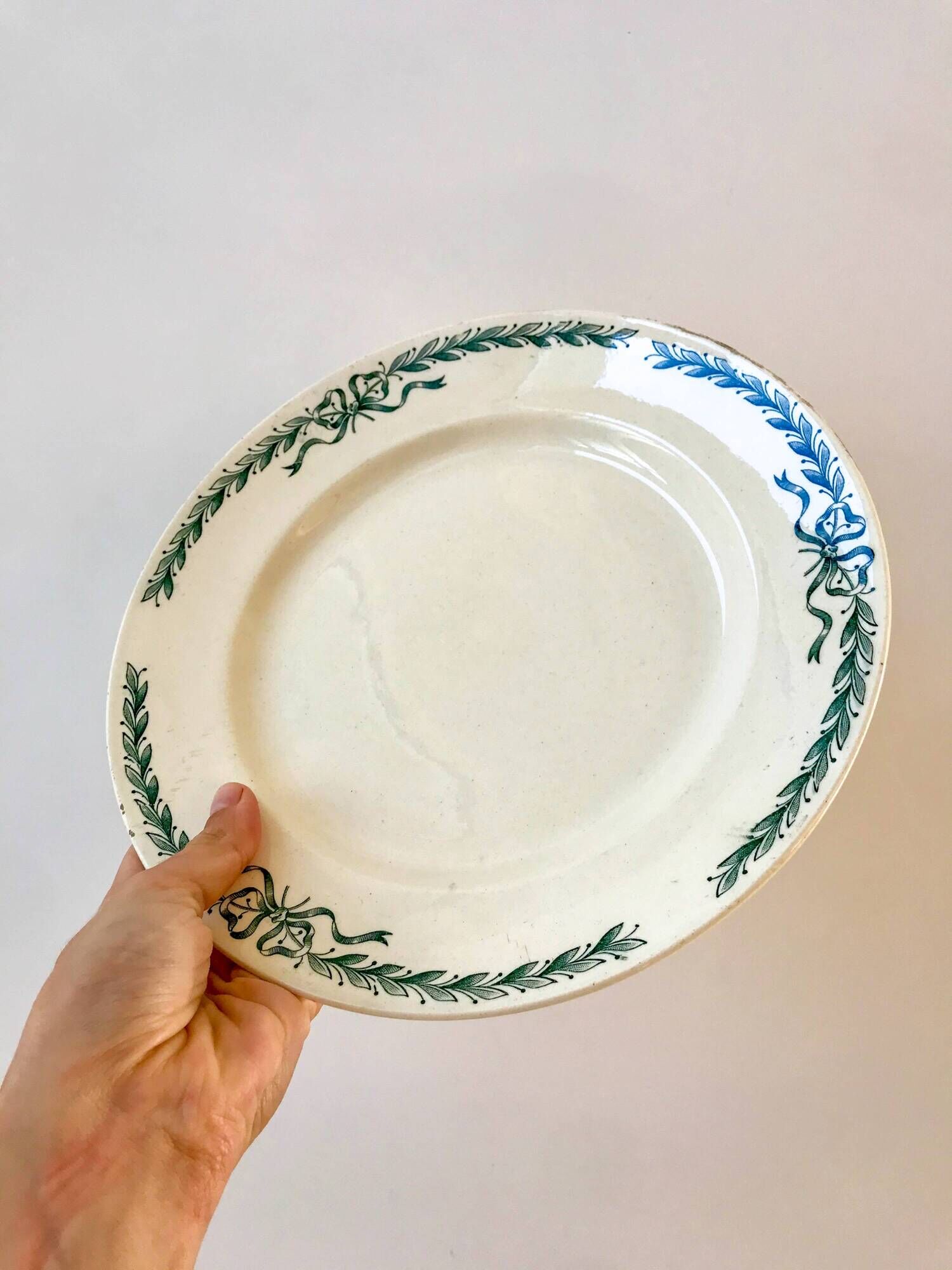 Lot of 5 flat plates in Terre de Fer Longchamp model Belleville, late 19th century