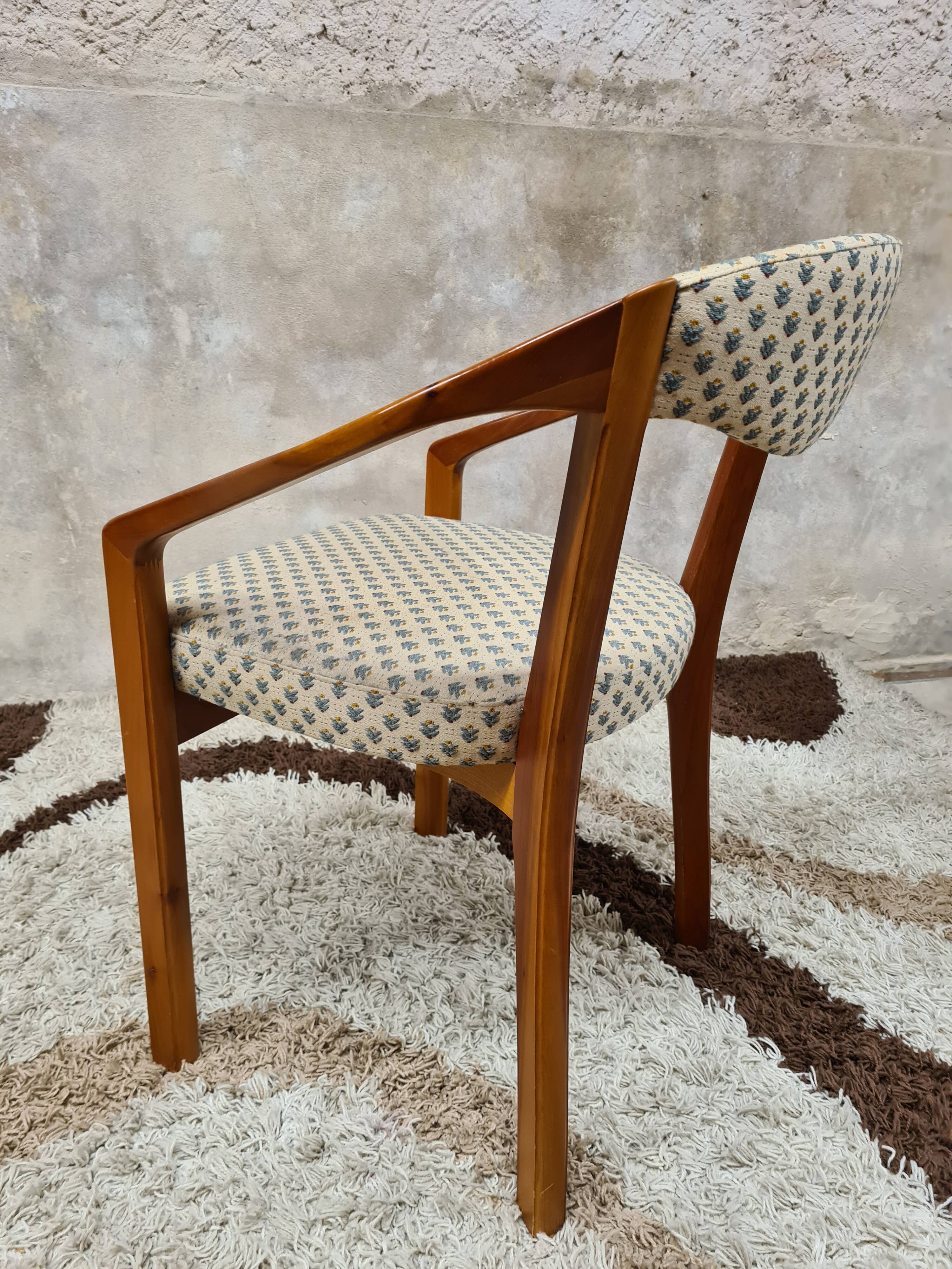 Office chair year 80'