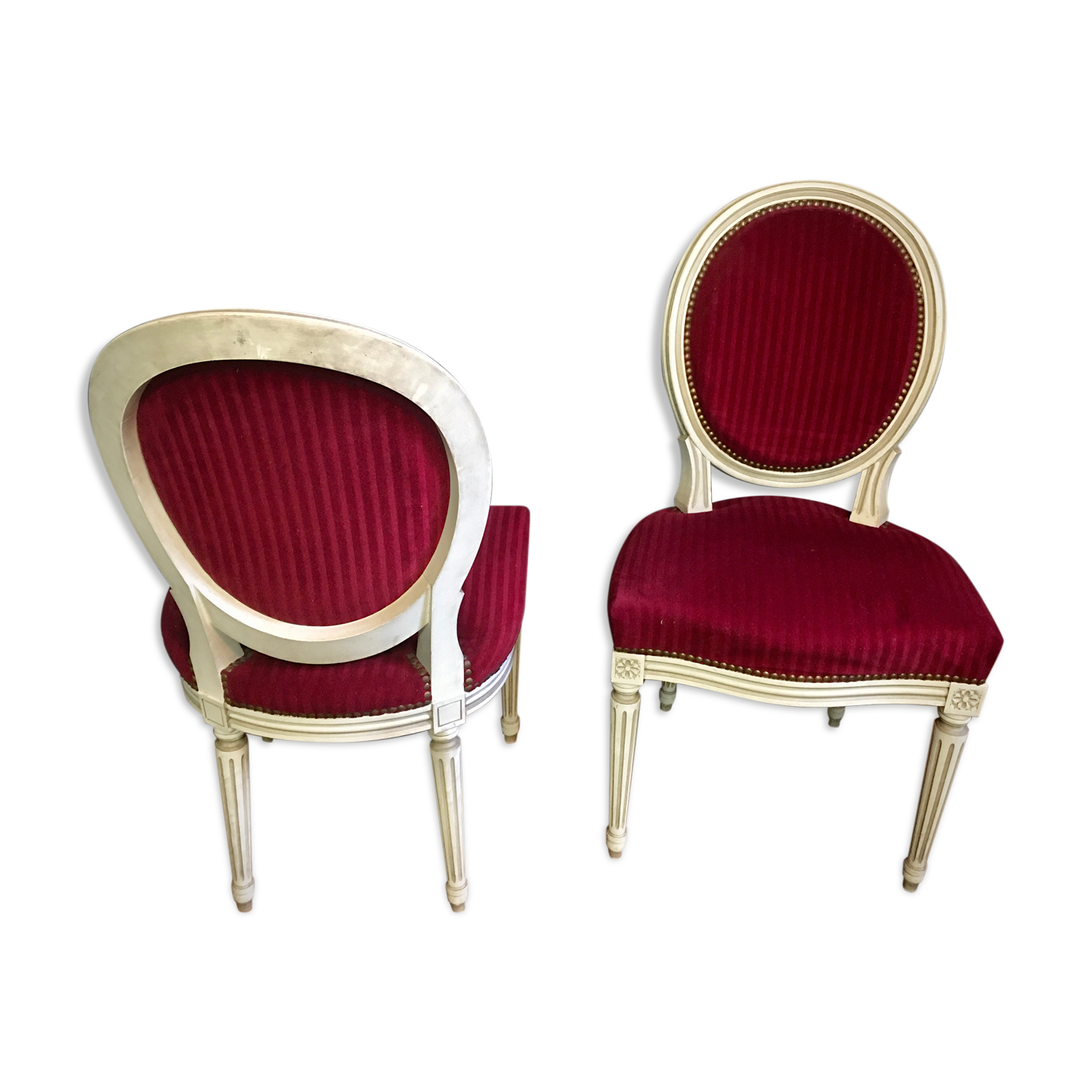 Paire de chaises médaillons rouges