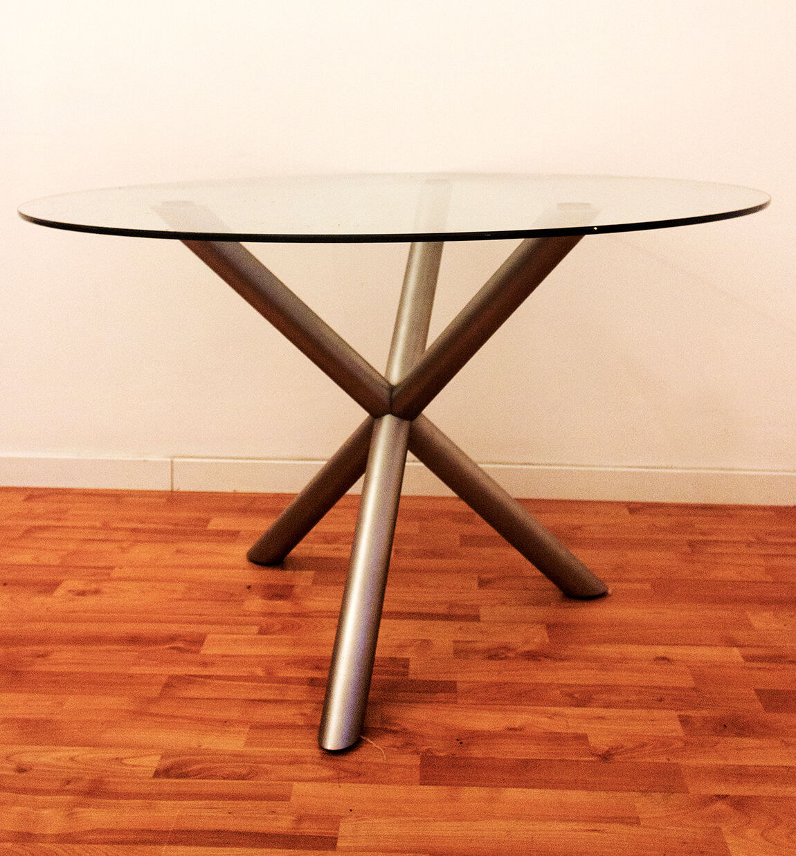 Table de salle à manger italienne ronde en verre fumé et acier chromé, années 1970