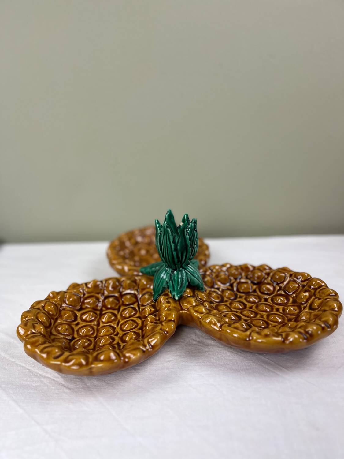 Vallauris Pineapple Fruit Bowl