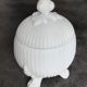 Bonbonnière in white opaline glass round tripodium shape