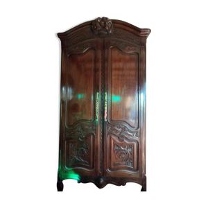 Armoire ancienne