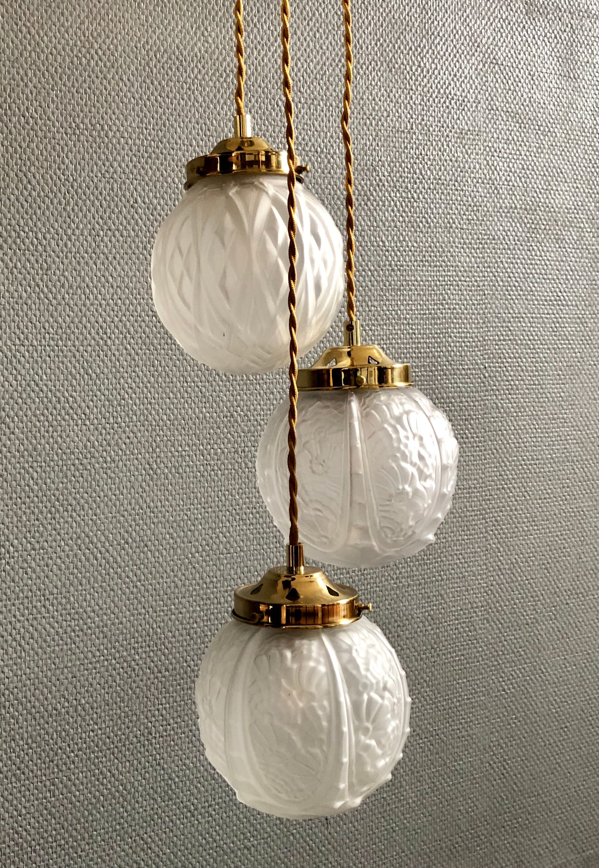 Suspension cascade three lights globes art deco vintage