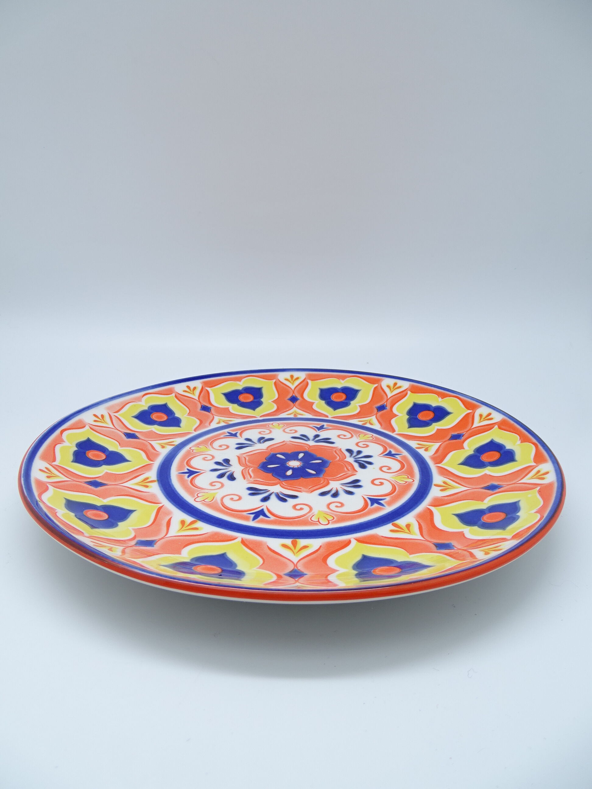 Set of 4 Italian ceramic plates