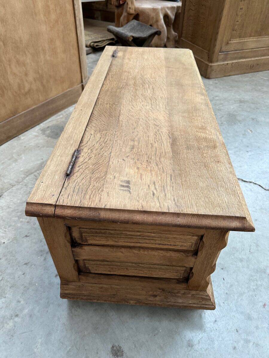 Oak storage bench
