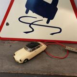 Car Citroën DS 19 remote-guided