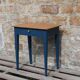 Table d’appoint ancienne rénovée – plateau bois naturel