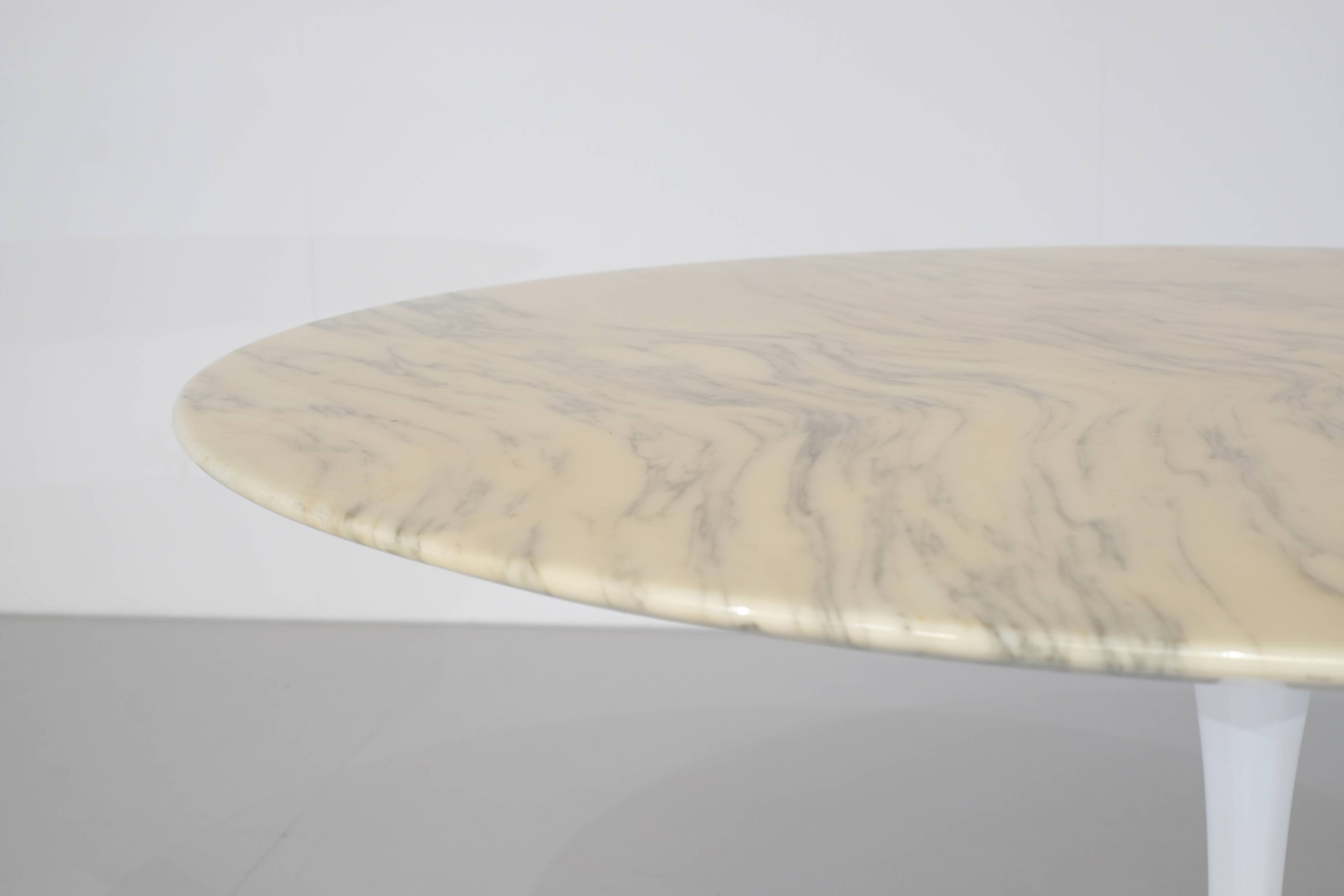 Dining table "Tulip" by Eero Saarinen for Knoll International - 1960s