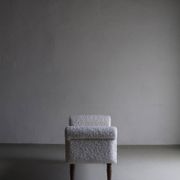 Pouf en fausse fourrure blanche | Années 1960