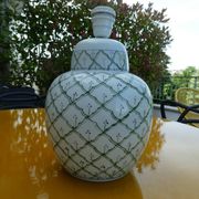Hand-painted porcelain lamp foot